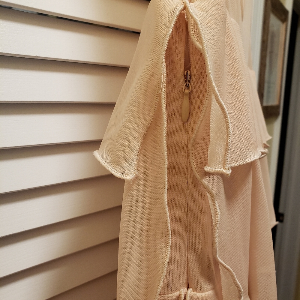 Apart Ruffled Dress - Picture 6 of 7